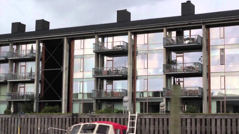 Maximizando la Iluminación Natural en Edificios: Estrategias para un Diseño Eficiente